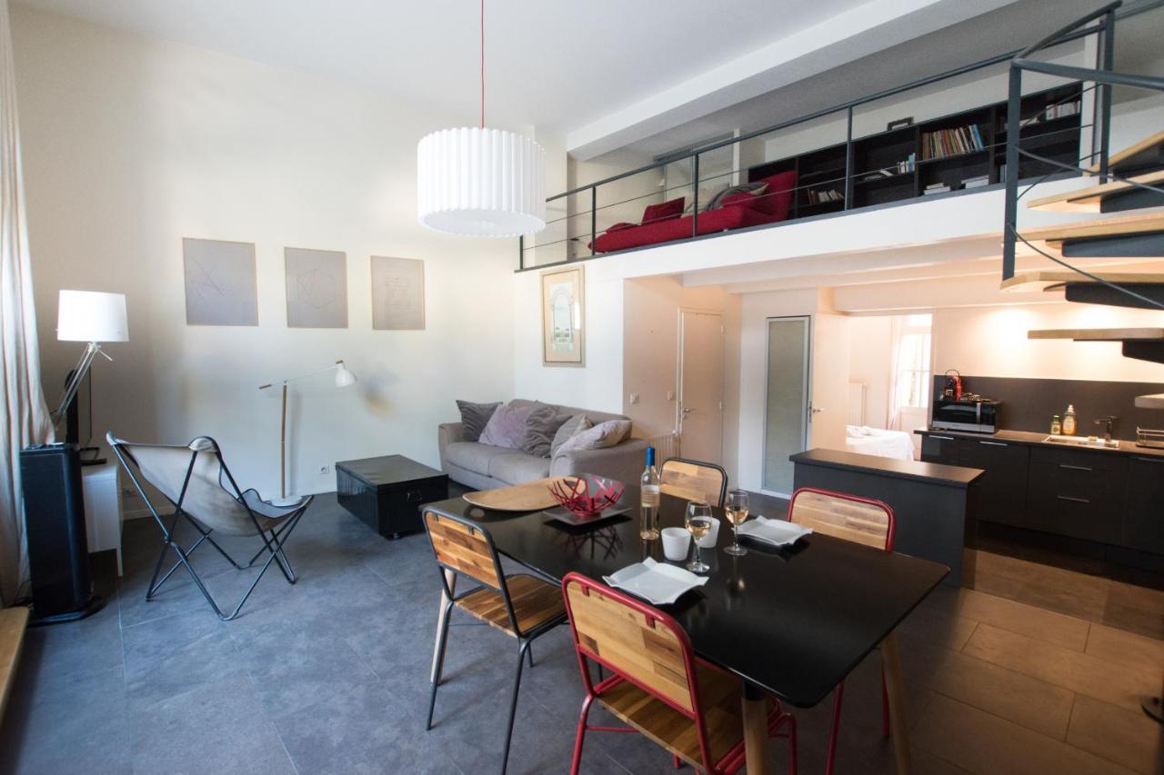 Apartamento Divonne - Loft Cosy Avec Jardin Partage Arlés Exterior foto